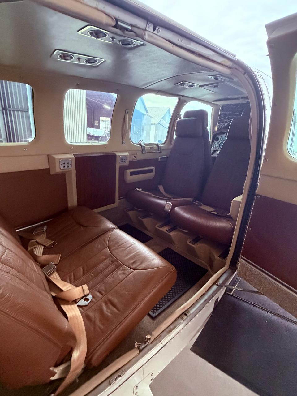 1975 Beechcraft 58 Baron, photo 6