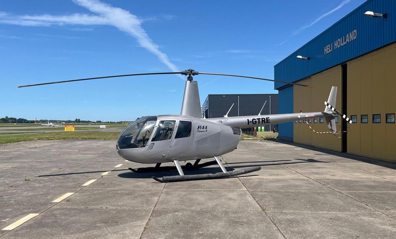 2007 Robinson R44 Clipper II, photo 1