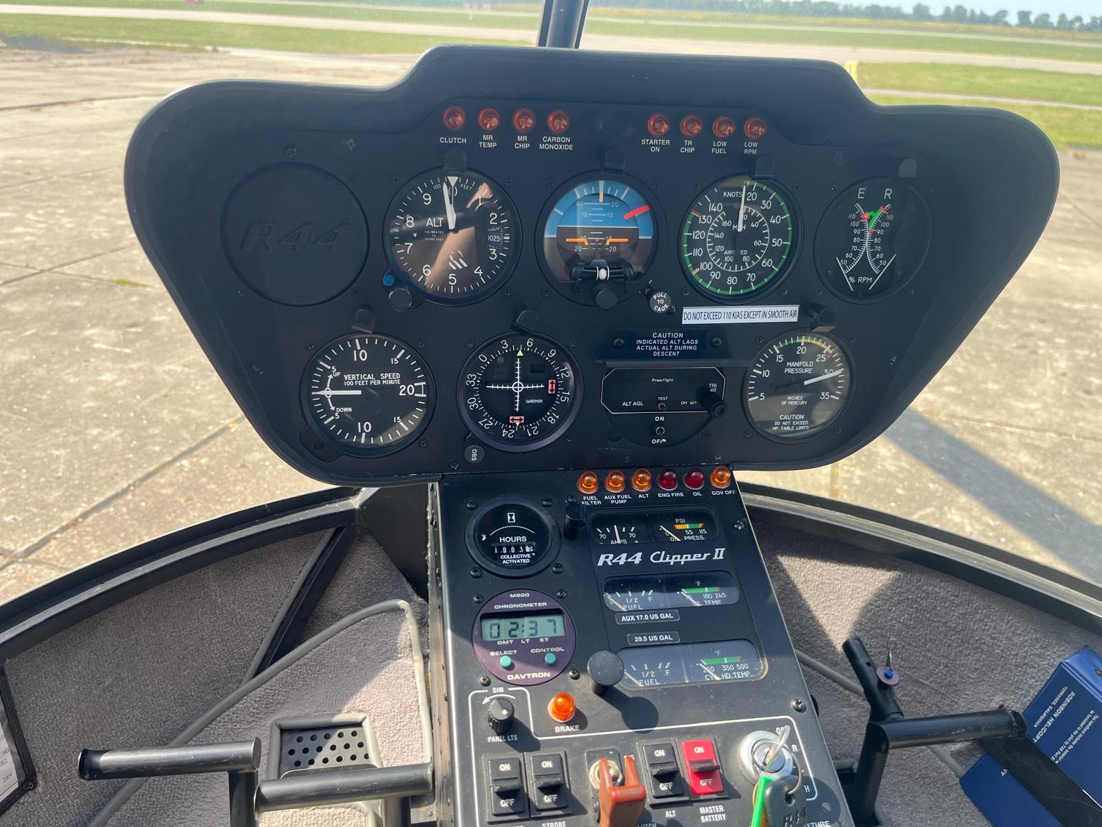 2007 Robinson R44 Clipper II, photo 6