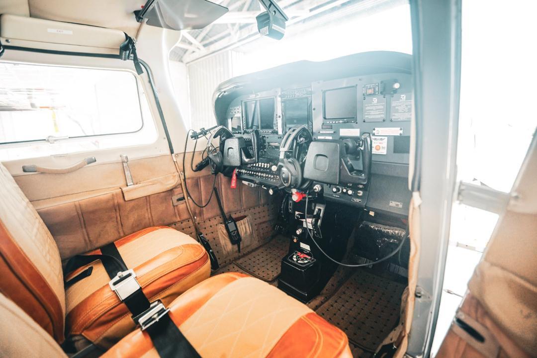 1975 Cessna 210, photo 6
