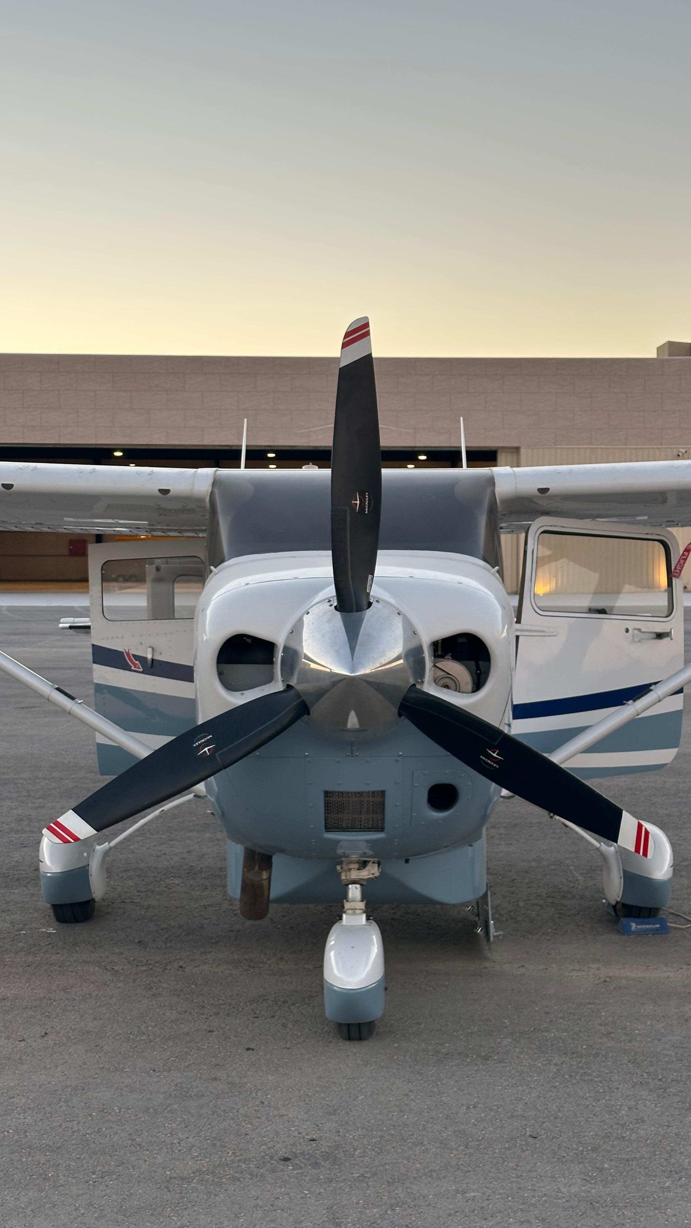 2007 Cessna Turbo 206H Stationair, photo 2