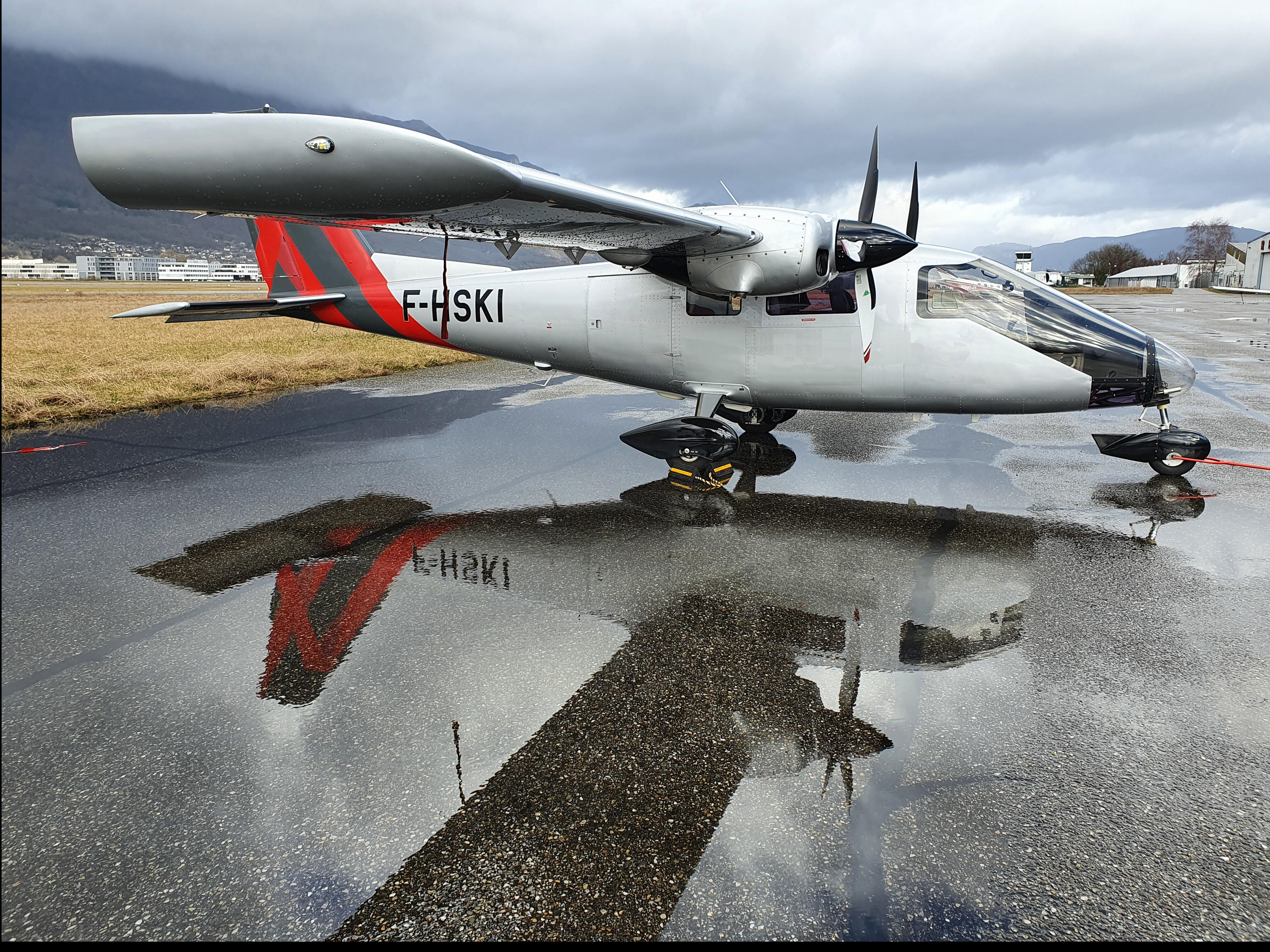 2015 Vulcanair P68, photo 1