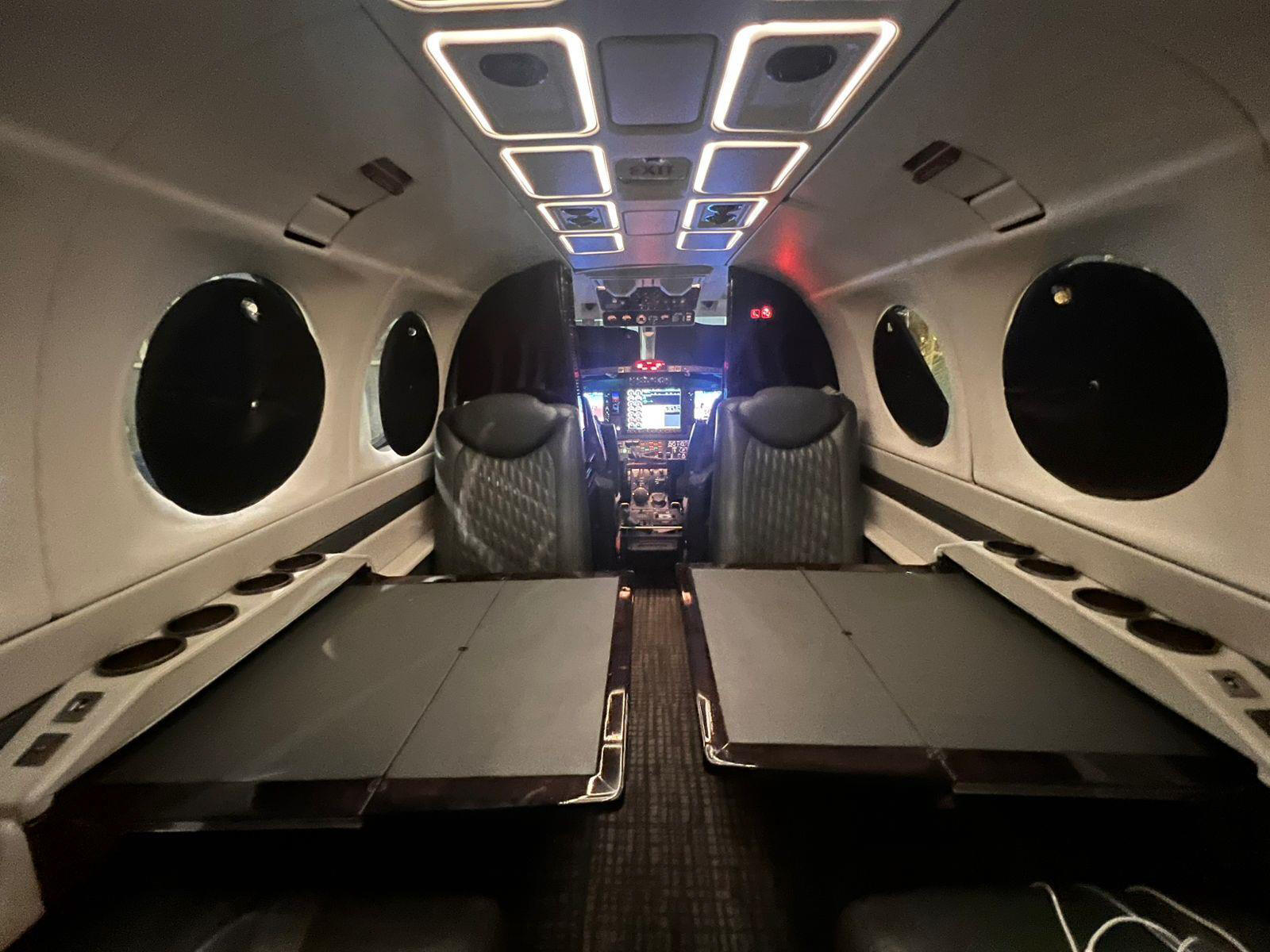 1998 Beechcraft King Air 350, photo 4