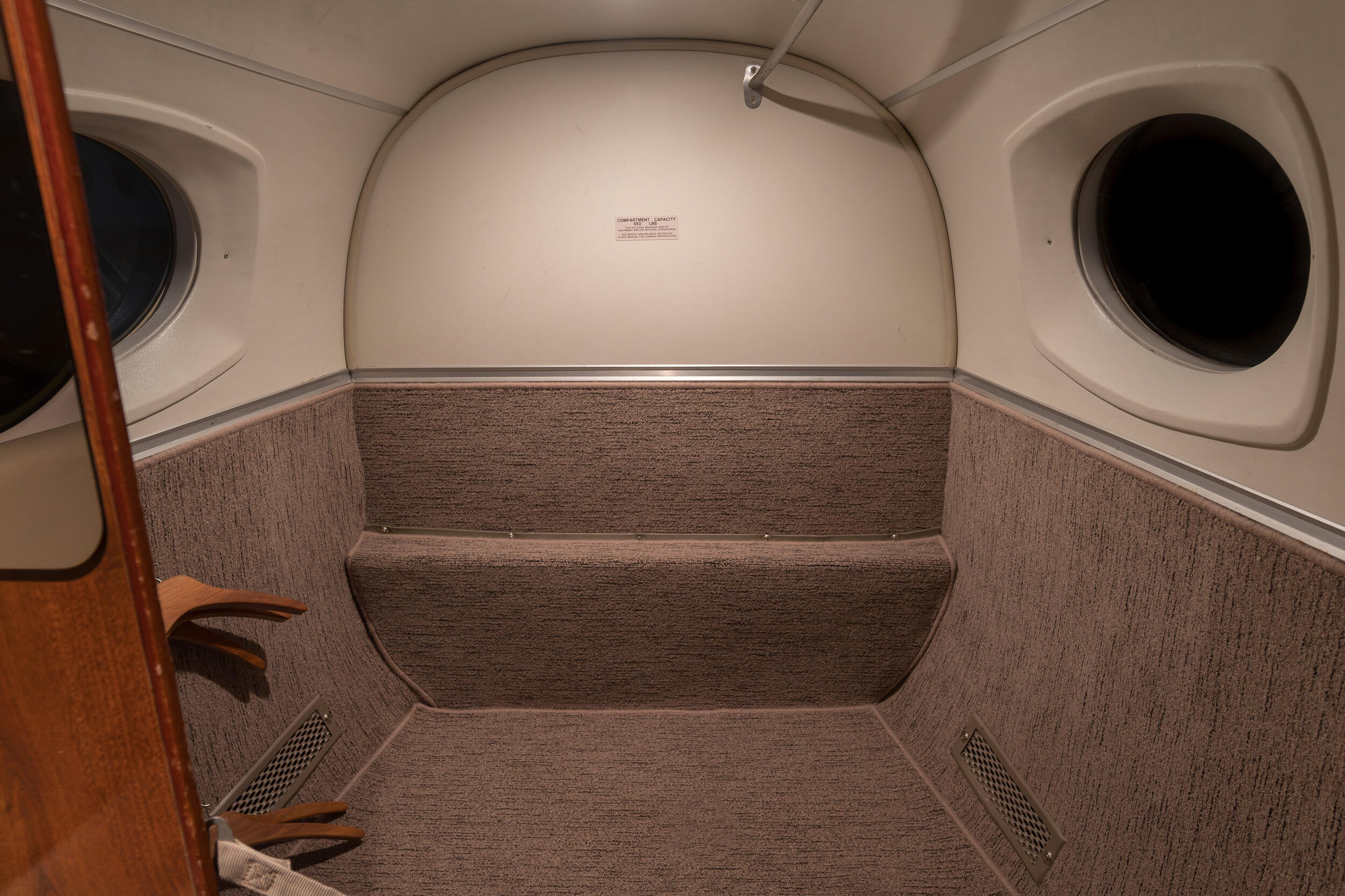 2007 Beechcraft King Air B200 (N223MW), photo 5