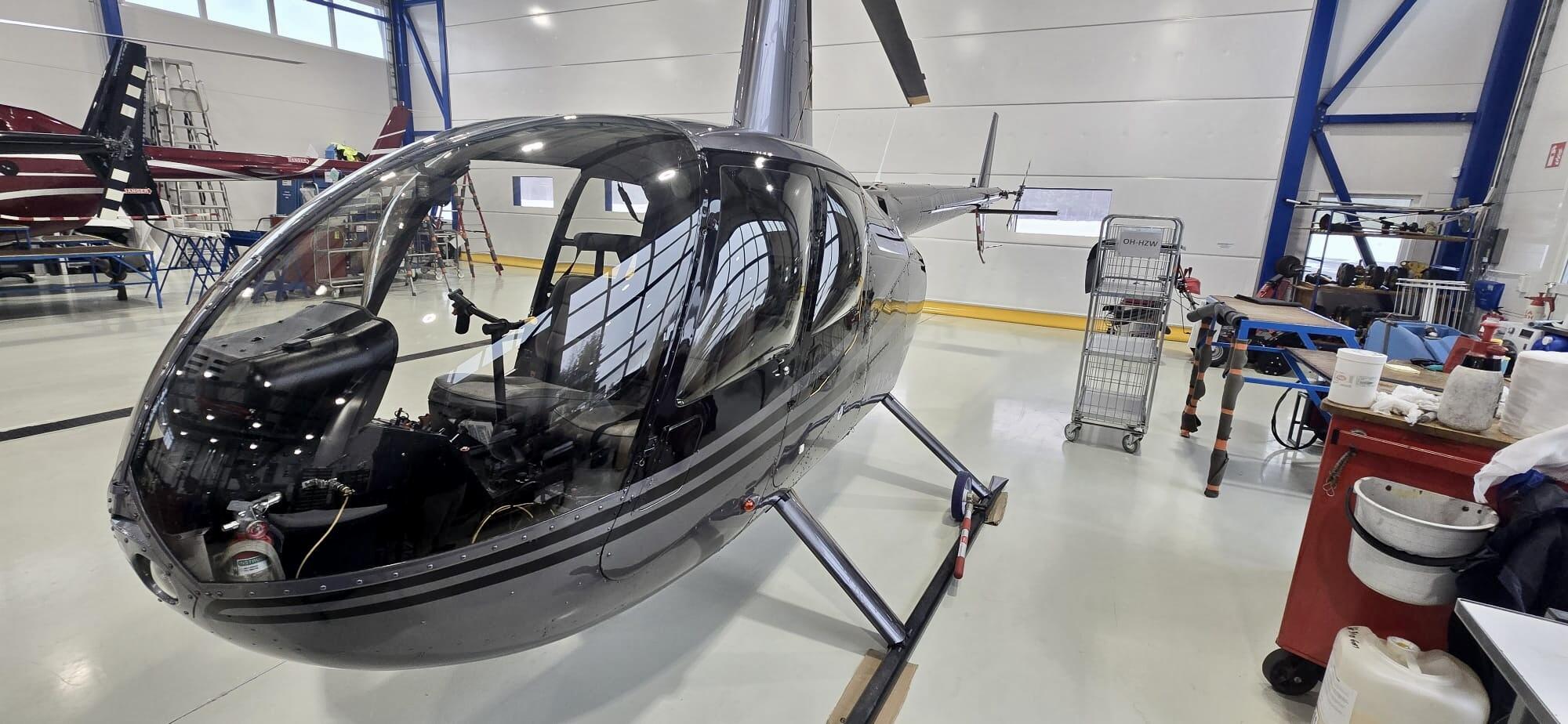 로빈슨 R44 Raven I 2009 사진 3