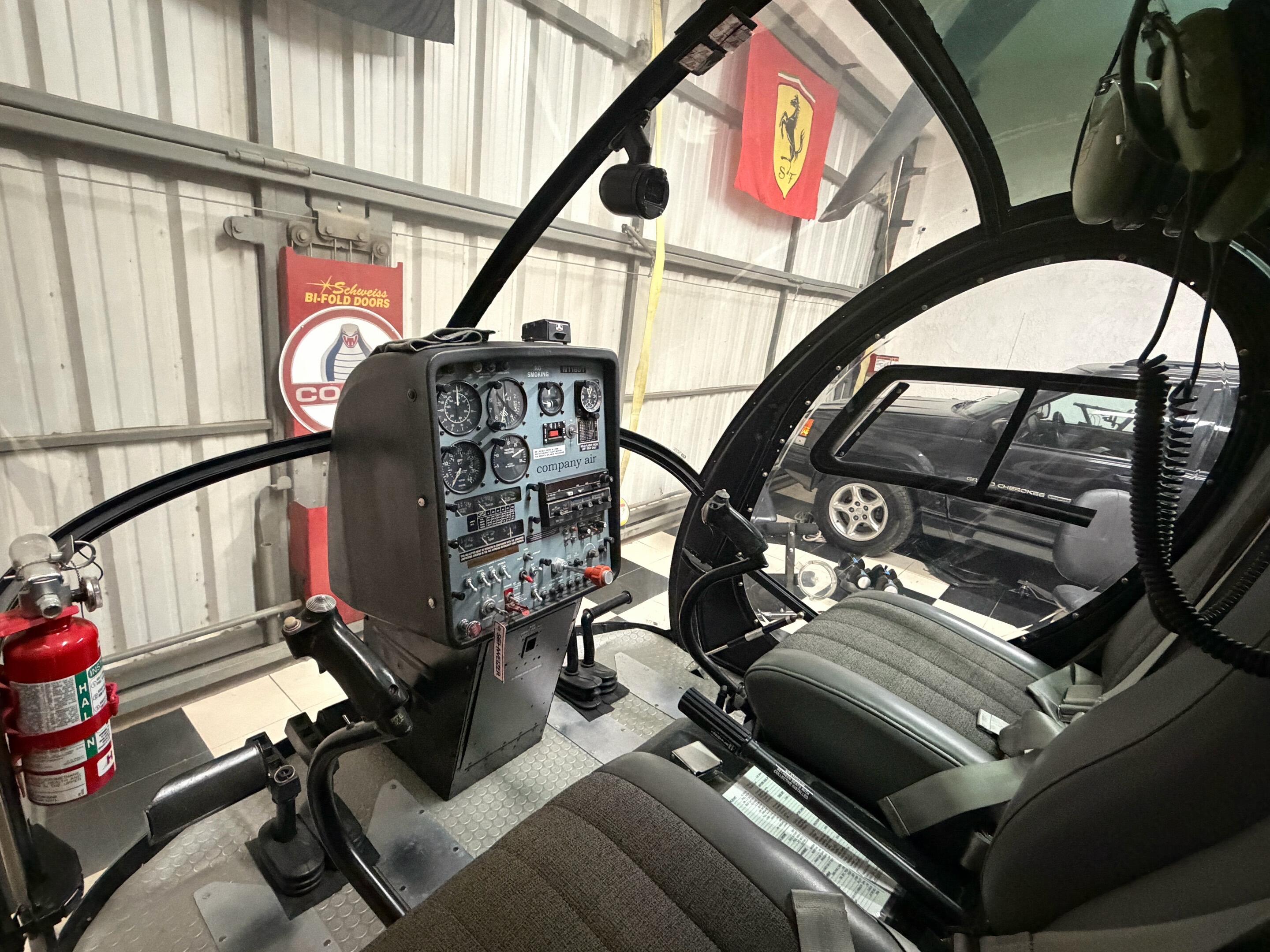 1990 Schweizer 300C, photo 4