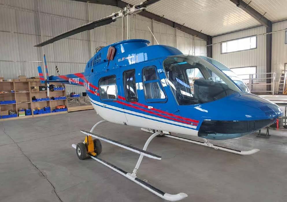 2009 Bell 206L 4, photo 4