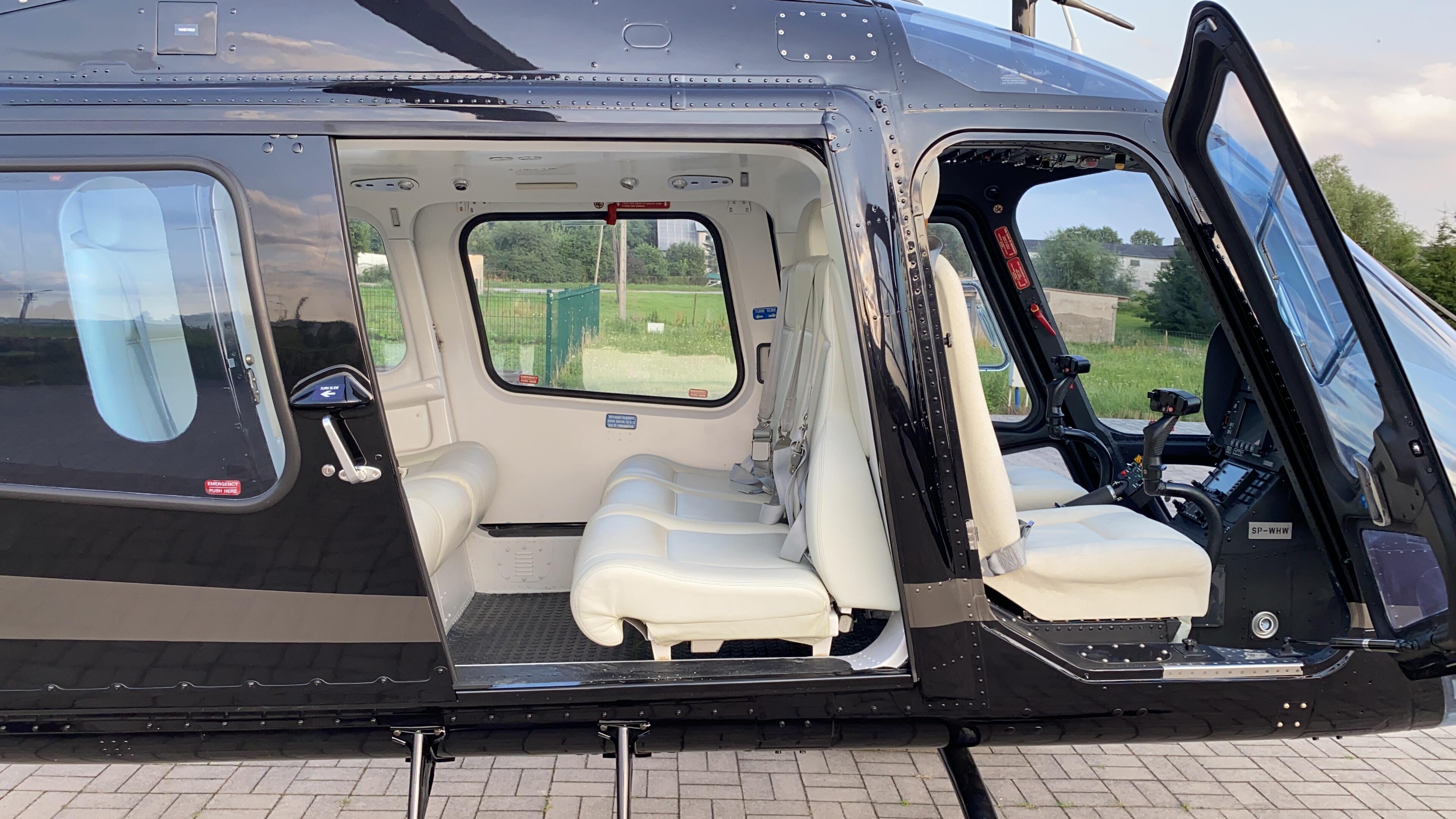 2012 Leonardo AW119 MkII, photo 2