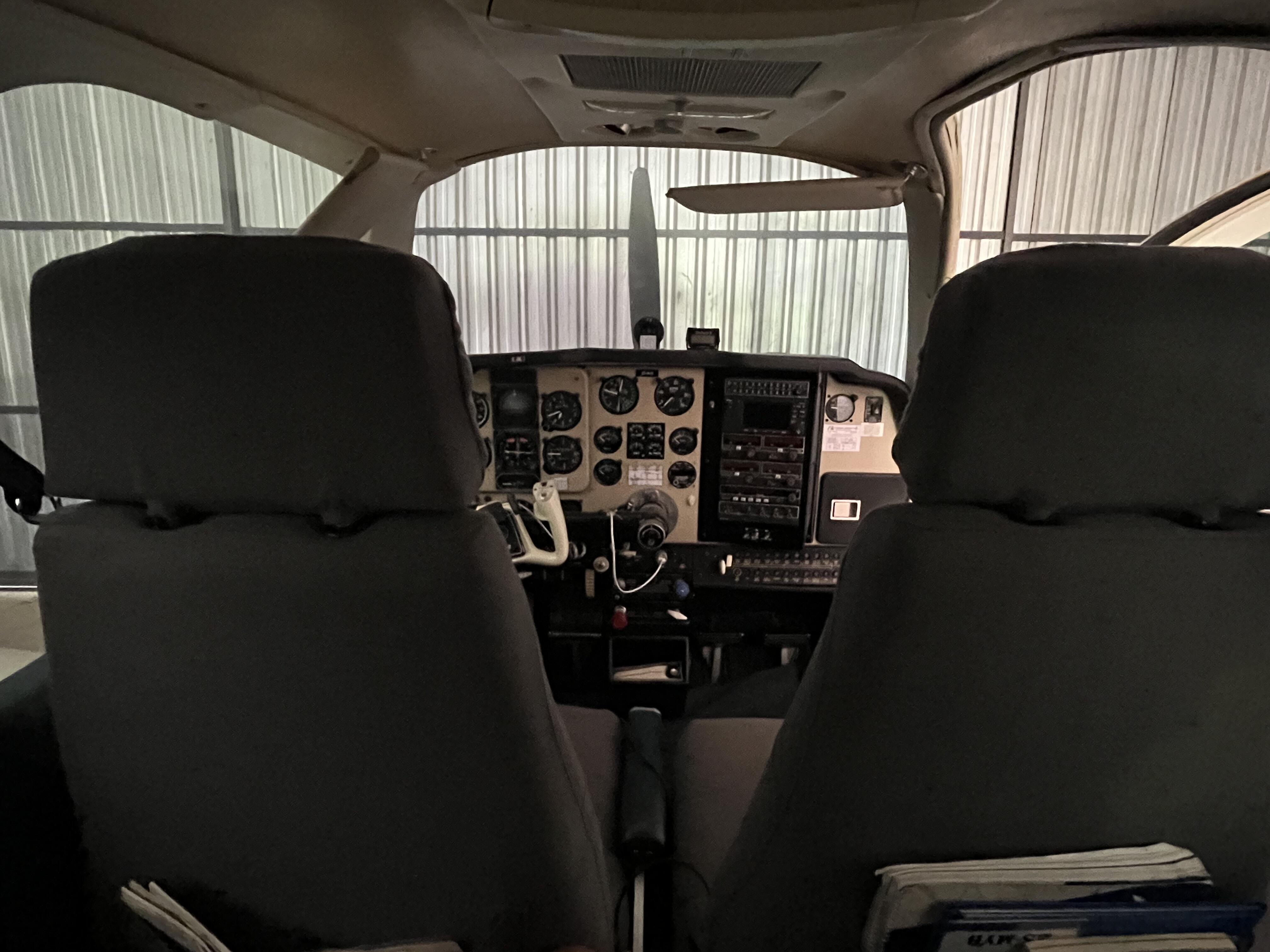 1989 Beechcraft F33A Bonanza, photo 3