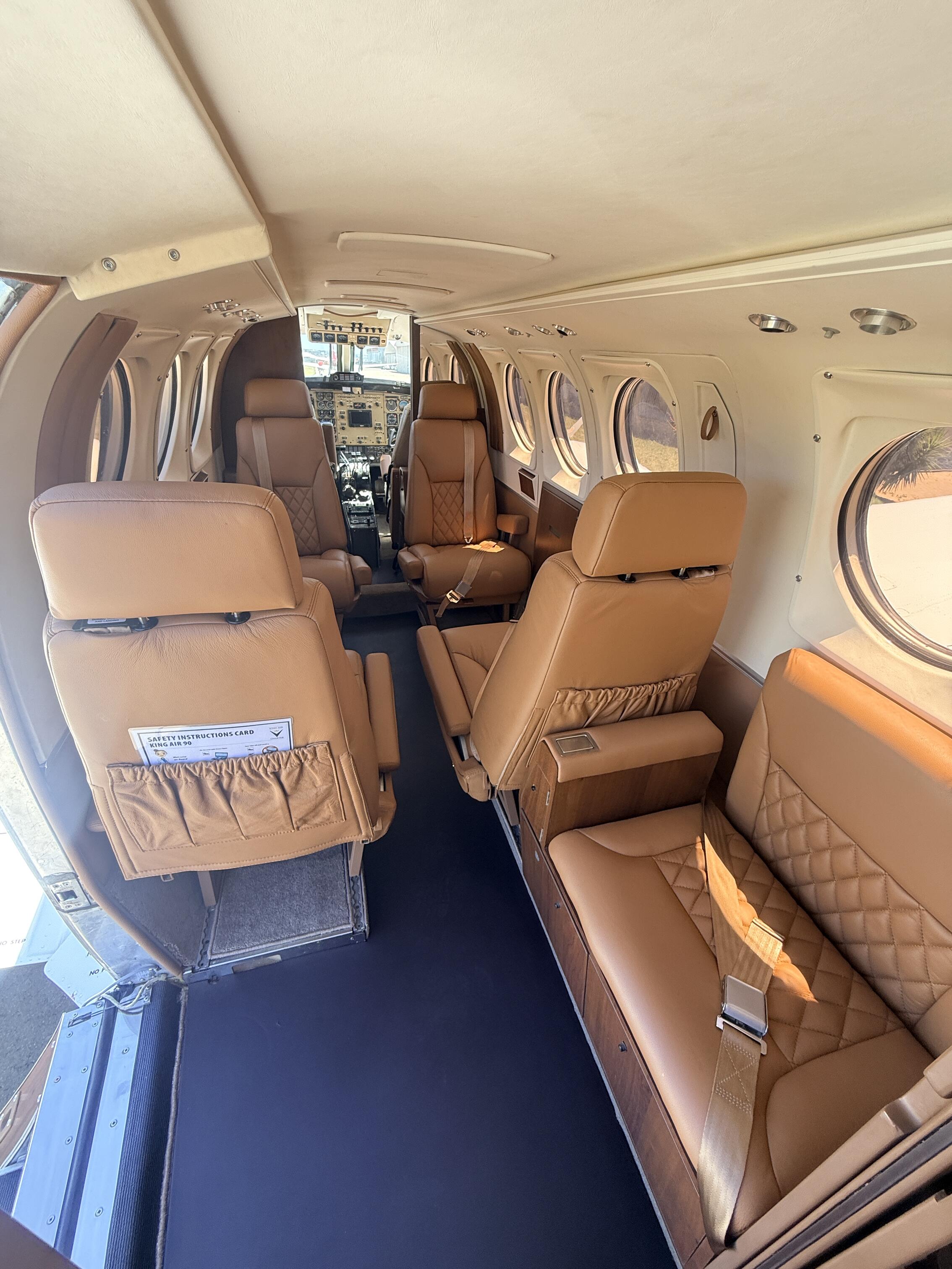 비치크래프트 King Air F90 1980 사진 6