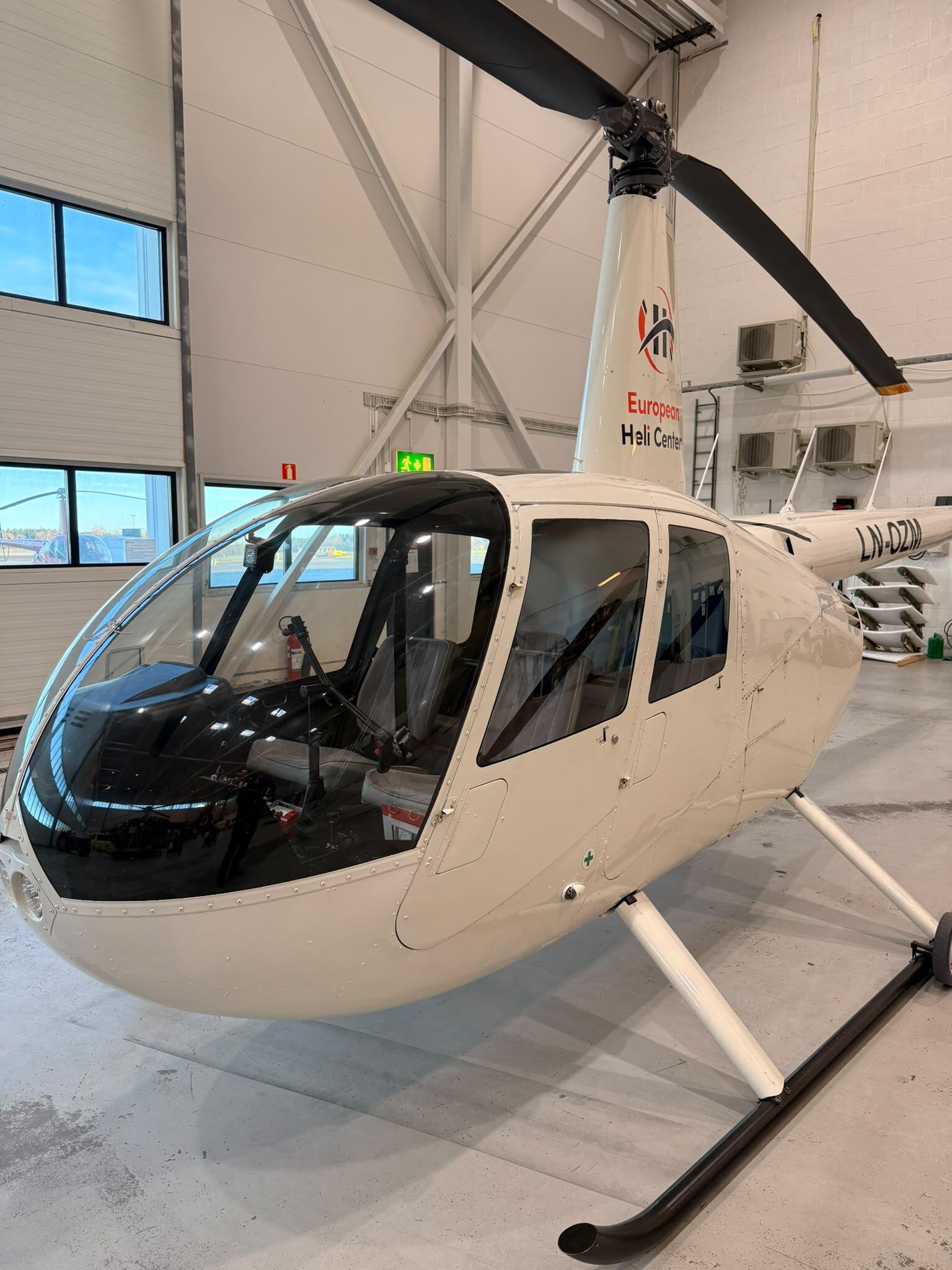 로빈슨 R44 Raven I 2008 사진 1