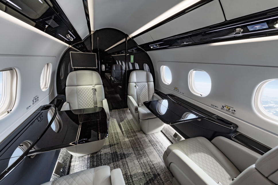 Embraer Legacy 500 refurbished cabin forward section